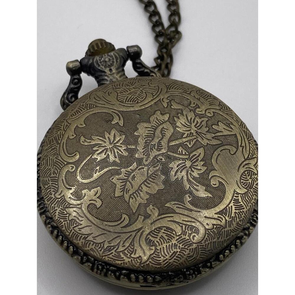 Ornate Vintage Bronze Tone Australia Map Pocket Watch Pendant Long Chain - Picture 4 of 4